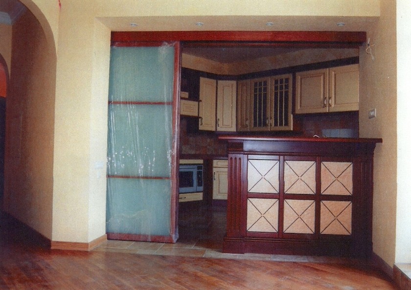 Перегородка для кухни в классическом стиле Алма-Ата (Алматы)